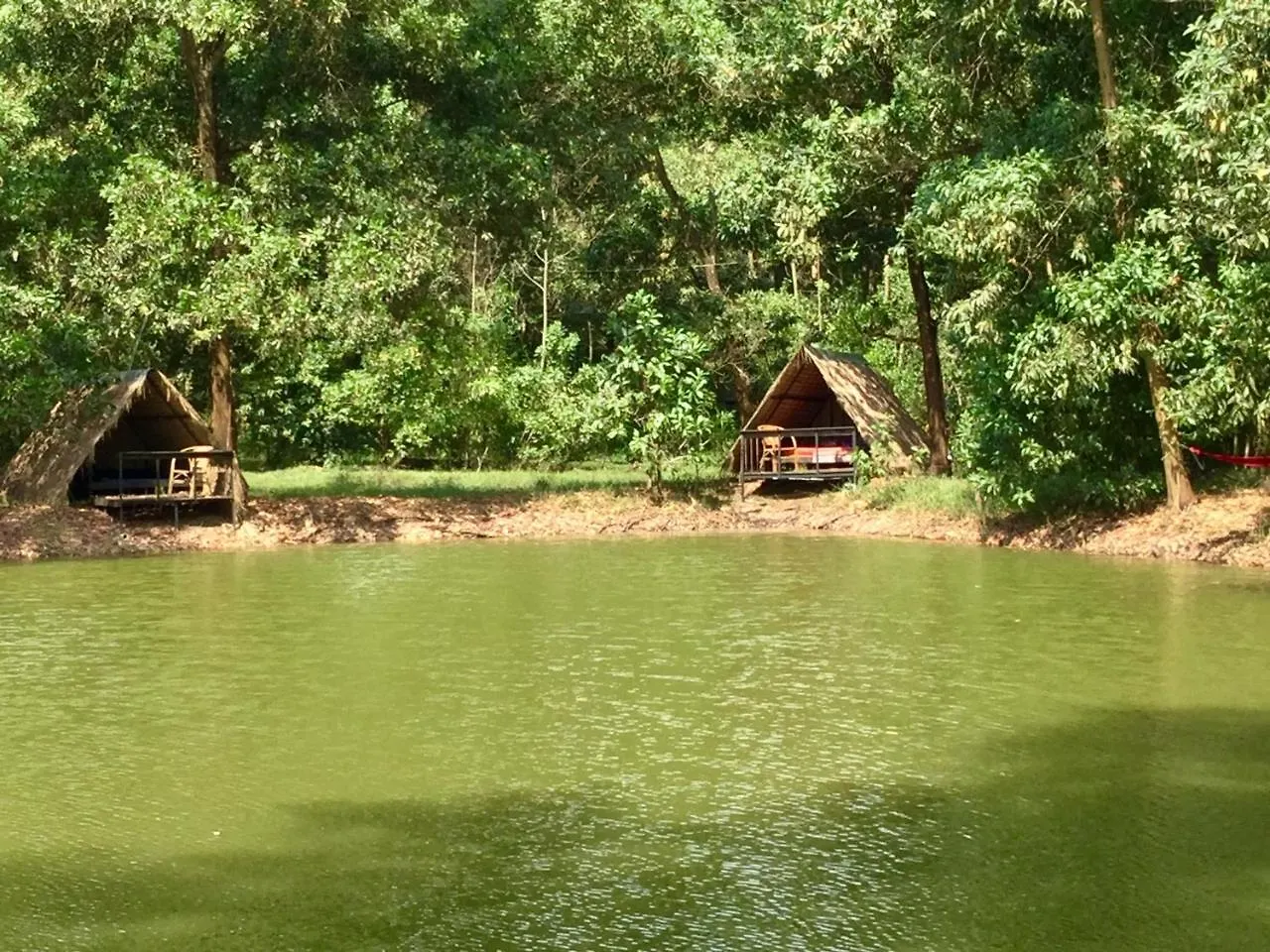 Pulp Fiction Hostel & Bungalows Preăh Sihanŭk