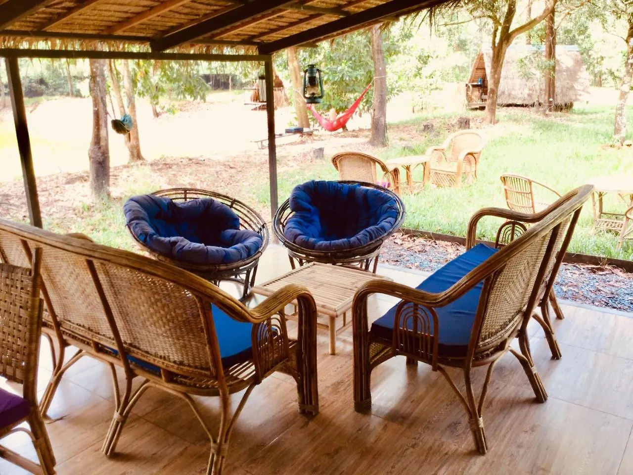 Pulp Fiction Hostel & Bungalows Preăh Sihanŭk
