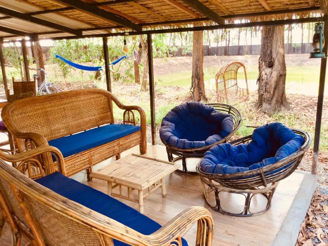 Pulp Fiction Hostel & Bungalows Preăh Sihanŭk