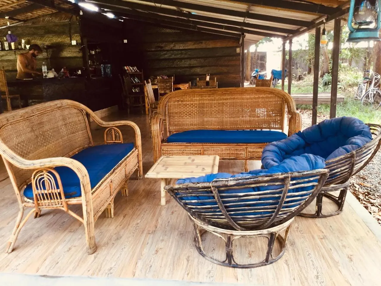 Pulp Fiction Hostel & Bungalowsシアヌークビル  シアヌークビル